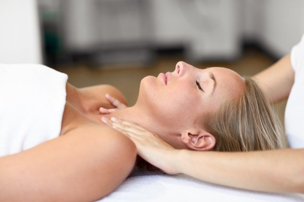 Drainage Lymphatique manuel (DLM) : massage par Madeleine Rommel à Woluwe-Saint-Lambert & Wezembeek-Oppem